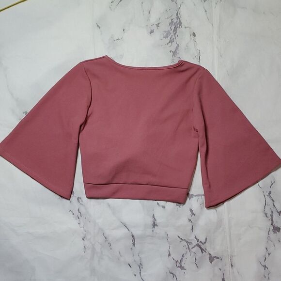 Charlotte Russe Pink Twist Crop Top - Picture 4 of 4